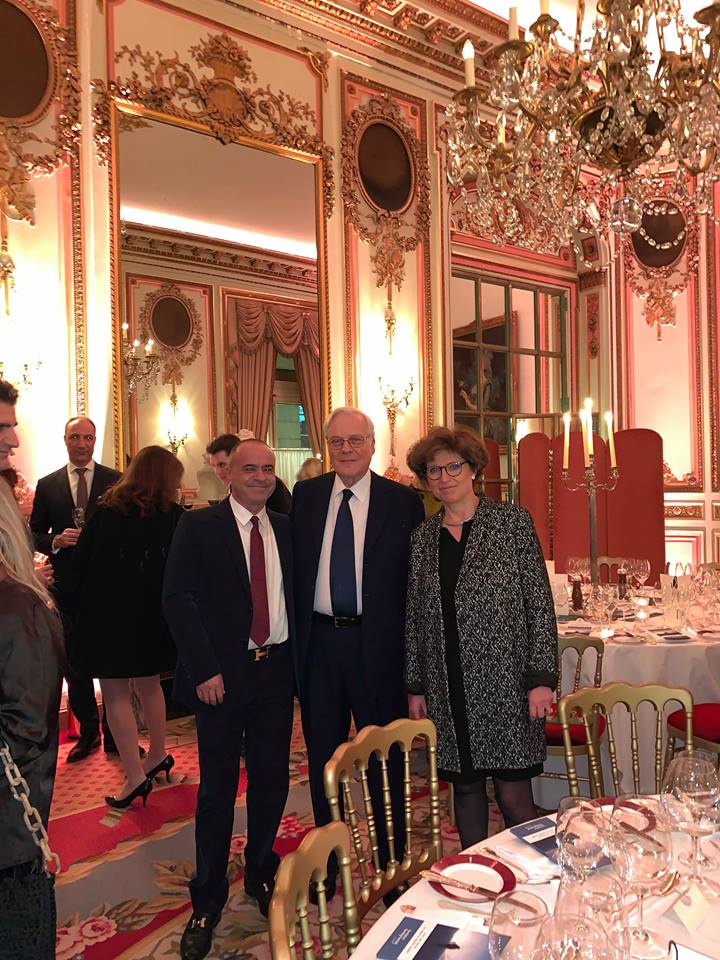 Industria e sigurimeve, Kadri Morinaj darkë pune me Baronin Rothschild